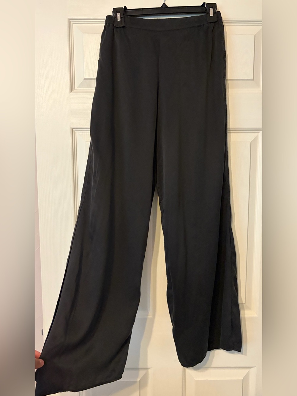 Lunya (Good in bed) pants